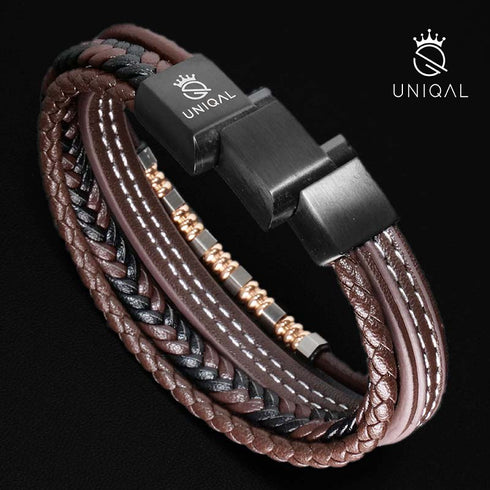 braunes lederarmband herren mit gravur personalisieren uniqal