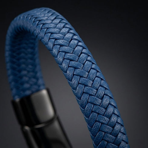 BLUE MARINE geflochtenes Lederarmband Nahaufnahme – Magnetverschluss gravierbar Uniqal