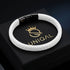 Weißes Lederarmband für Herren mit schwarzem Edelstahlverschluss in eleganter Geschenkbox