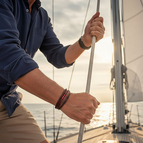 Uniqal braunes Lederarmband Herren Unisex geflochten gravierbar Schmuck am Handgelenk Segeln maritimer Stil