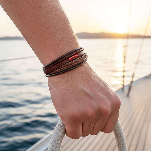 Uniqal braunes Lederarmband Herren Unisex gravierbar Schmuck am Handgelenk maritimer Look Geschenk