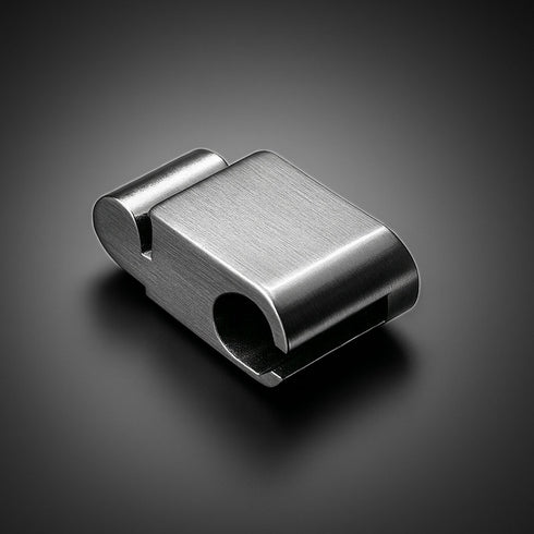 Schwarzer Magnetverschluss aus Edelstahl am DARK BONE BLACK Lederarmband uniqal