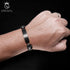 Personalisiertes schwarzes Armband Leder Herren Uniqal