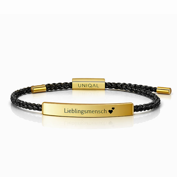 Klassisches Armband mit goldfarbener Gravurplatte von UNIQAL, fein geflochtenes Seil, eleganter Unisex Schmuck