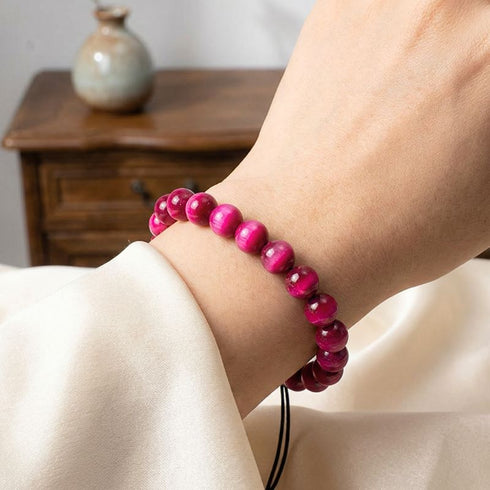 Uniqal Armband aus pinkem Korund – klare Farbintensität, Unisex, individuell gravierbar