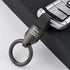 Personalisierter schwarzer Autoschlüsselanhänger, individuell gestaltbar mit Autokennzeichen, Automarken-Logo oder Wunschtext, perfekt als persönliches Geschenk für jeden Anlass.