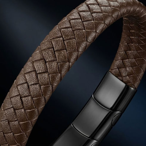 UNIQAL Desire Brown personalisiertes Herren Lederarmband mit Gravur und hochwertigem Lederdesign