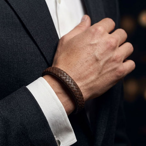 UNIQAL Desire Brown personalisiertes Herren Lederarmband mit Gravur für Namen Datum oder besondere Botschaft