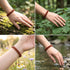 Uniqal Armband aus ziegelrotem Jaspis in Naturkulisse – Erdung, innere Stabilität, 6 mm, zweireihig