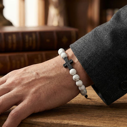 Uniqal White Howlite Armband – mentale Klarheit, flexible Passform, individuell gestaltbar