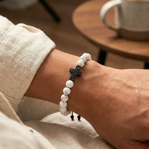 Uniqal Edelsteinarmband aus weißem Howlite – sanfte Farbadern, Unisex, gravierfähig