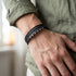 BLACK BRICS Lederarmband getragen – vier Stränge schwarz, personalisierbar Uniqal