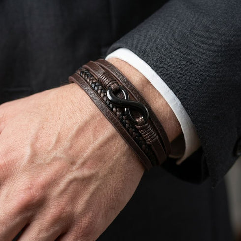 Hochwertiges Lederarmband mit Namensgravur – BROWN NICE Uniqal schwarzer Edelstahl