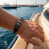 UNIQAL BLACK MAMBA modernes Herrenarmband mit Gravur für stilbewusste Männer als täglicher Begleiter mit emotionaler Bedeutung