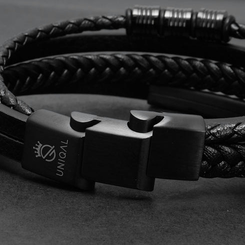 BLACK SHAPE Magnetverschluss aus Edelstahl mit mehreren Ledersträngen – stabiler Verschluss für sicheren Tragekomfort