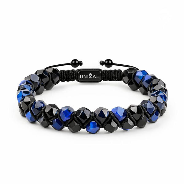 Edelsteinarmband aus blauem Tigerauge und schwarzem Achat mit facettierten Perlen und verstellbarem Makramee-Verschluss im zweireihigen Unisex Design