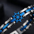 UNIQAL CORSO BLAU Steuerrad Armband aus 316L Edelstahl – Detailansicht des blauen maritimen Steuerrads mit Hämatit-Akzenten