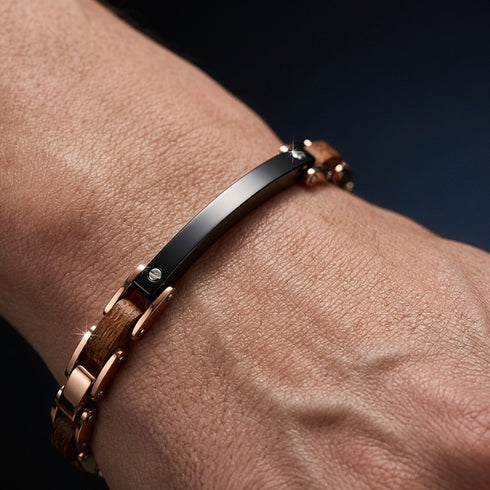 UNIQAL FORTE HOLZ ROSEGOLD ergänzt gehobene Herrenmode mit natürlicher Eleganz und exklusivem Charakter.