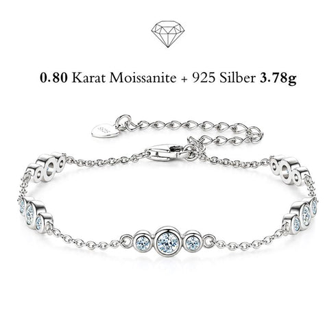 GRAZIA Moissanit-Armband von UNIQAL aus 925 Sterling Silber mit 0,80 Karat, Karabinerverschluss und Verlängerungskette auf weißem Hintergrund.