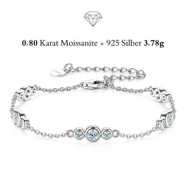 GRAZIA Moissanit-Armband von UNIQAL aus 925 Sterling Silber mit 0,80 Karat, Karabinerverschluss und Verlängerungskette auf weißem Hintergrund.