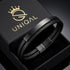 Uniqal LITTLE PLATE Herrenarmband – schwarzes Lederarmband mit schmaler Metallplatte und modernem, minimalistischen Design für Männer