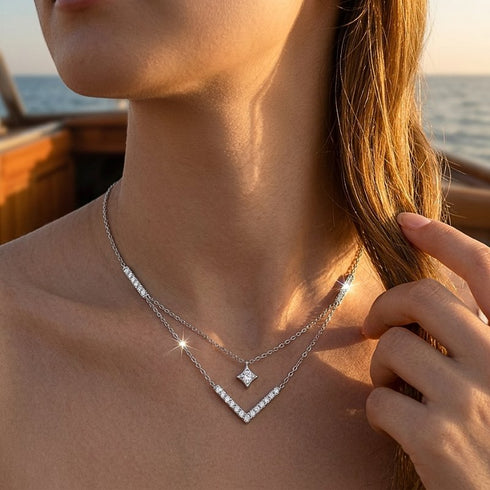 Eleganter Damen Look mit Uniqal LUXE V Collier und brillantem Moissanit Anhänger