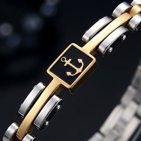 UNIQAL MARINO Edelstahl Armband mit goldenem Ankerelement – Nahaufnahme des maritimen Ankers mit Hämatit und 316L Edelstahl in Silber und Gold