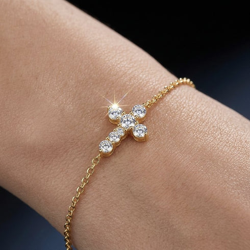 UNIQAL CRISTELLA elegante Damen Armkette mit goldenem Diamant Look und feiner Lichtreflexion