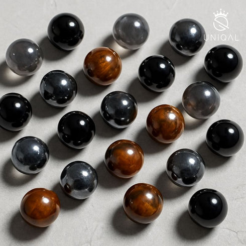 Close-up Naturstein Perlen Makramee Armband – hochwertige Edelsteine.