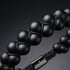 Uniqal zweireihiges Onyx Perlenarmband mit 6 mm Natursteinen – tiefschwarze Farbwirkung, gravierbarer Makrameeverschluss, klare Linien