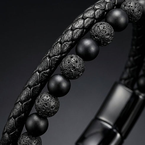 Uniqal PASSION LAVA Herrenarmband in Detailansicht – schwarze Lavasteine, matte Perlen und geflochtenes Leder für einen markanten Männerlook