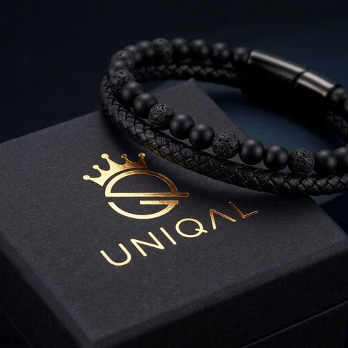 Uniqal PASSION LAVA Herrenarmband mit personalisierter Gravur – individuelles schwarzes Armband mit Lavasteinen und modernem Lederdesign
