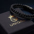 Uniqal PASSION LAVA Herrenarmband mit personalisierter Gravur – individuelles schwarzes Armband mit Lavasteinen und modernem Lederdesign