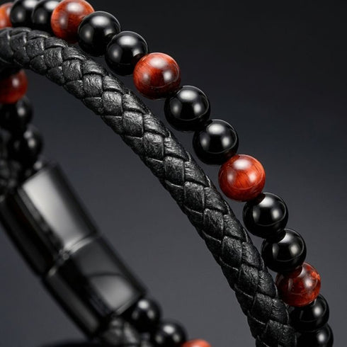 Uniqal PASSION RED TIGER EYE Armband mit Gravur – persönliches Geschenk für Männer mit roten Tigerauge-Perlen und stilvollem schwarzem Leder