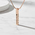 Uniqal personalisierte Roségold Kette mit fein gravierter Säule, präzise Verarbeitung und edles Oberflächenfinish