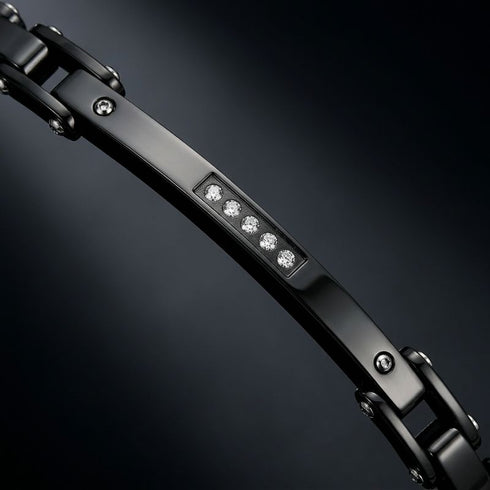 UNIQAL REGIO Black Armband Nahaufnahme mit tiefschwarzem Naturholz und eleganter Zirkonia-Mittelplatte