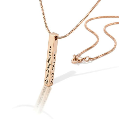 Uniqal Roségold Namenskette am Hals getragen, dezenter Unisex Schmuck mit warmer emotionaler Wirkung