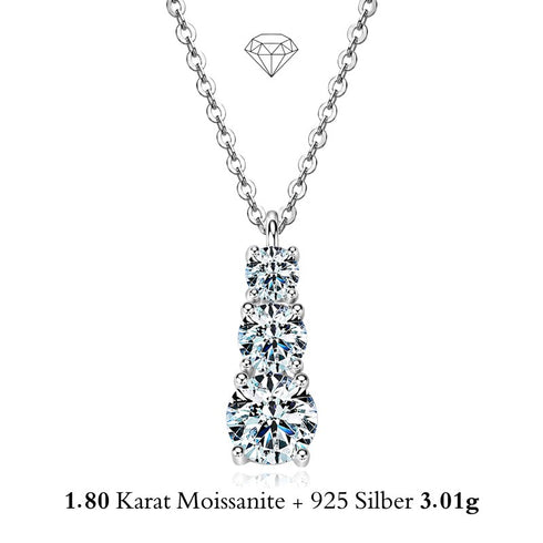 UNIQAL SERENA Moissanit Collier in Diamant-Optik mit 1,80 Karat, drei funkelnden Steinen und 925 Sterling Silber mit Weißgold-Veredelung.