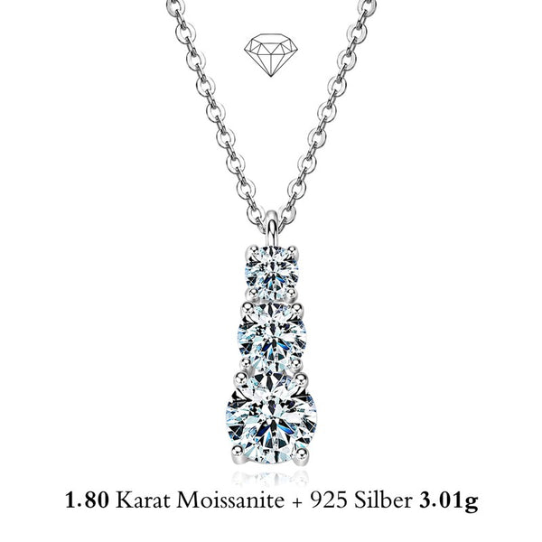 UNIQAL SERENA Moissanit Collier in Diamant-Optik mit 1,80 Karat, drei funkelnden Steinen und 925 Sterling Silber mit Weißgold-Veredelung.
