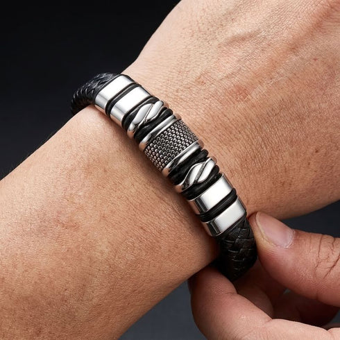 Uniqal SILVER MAMBA Armband für Männer – luxuriöses schwarz-silbernes Herrenaccessoire mit strukturierten Metallelementen und moderner Optik.