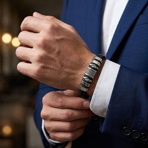 Uniqal SILVER MAMBA Herrenarmband – edles Accessoire in Schwarz und Silber für Unternehmer, Manager und stilbewusste Männer.