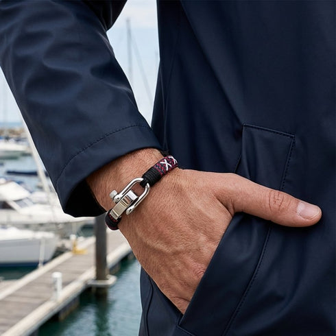 Unisex Armband aus geflochtenem Tau am Handgelenk getragen, individuell personalisierbar