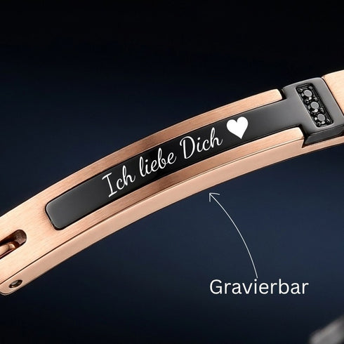 Makroansicht von UNIQAL TRECCIA ROSEGOLD BLACK SILBER mit glänzender schwarzer Keramik, feiner Roségoldveredelung und luxuriösen Schmuckdetails für stilbewusste Damen und Herren mit Gravur