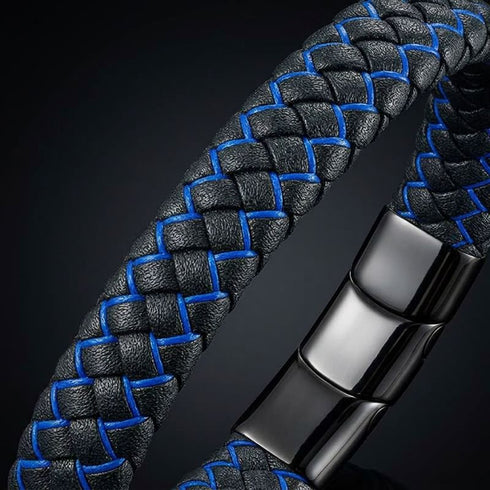 Uniqal WATER Armband mit Gravur – schwarzes geflochtenes Herrenarmband mit blauen Akzenten für sportliche Männer, IT-Spezialisten und Unternehmer.