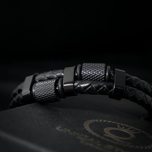 schwarzes lederarmband premium leder technics edelstahl magnetverschluss uniqal bestseller bracelet