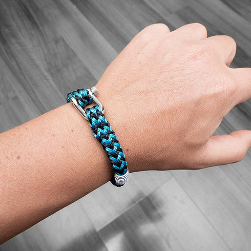 Maritime nautisches armband aus segeltau blau nautic uniqal