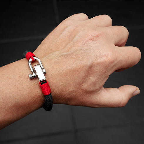 Maritimes nautisches Armband schwarz und rot segeltau schäckel uniqal