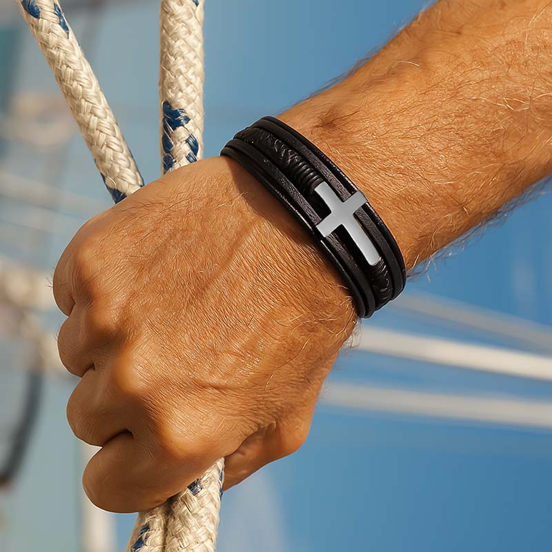 Kreuz Leder Armband mit Gravur Uniqal