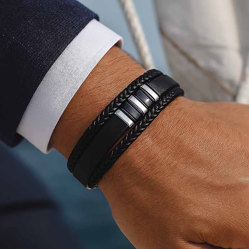 Schwarz-Silber geflochtenes Lederarmband für Herren mit Magnetverschluss
