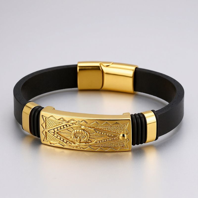 Elegantes Herrenarmband aus schwarzem Leder mit goldener Gravurplatte von Uniqal